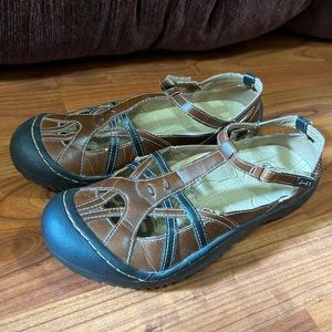 Jeep J-41 Brown Faux Leather Strappy Sling Back Slip On Sandals